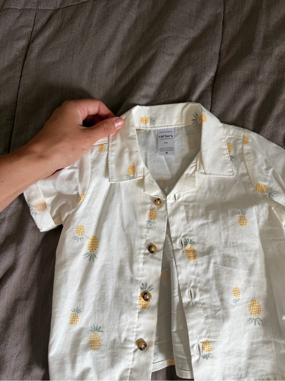 CARTERS BUTTON UP - Picture 4 of 9